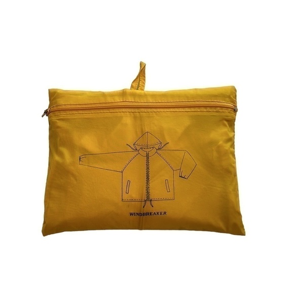 Packable Wind Breaker - Size Medium - Picture 11 of 14